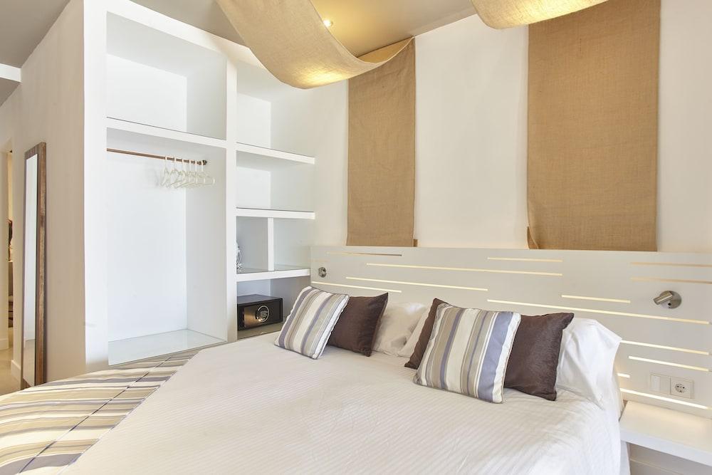 Apartamentos Castavi Es Pujols Zewnętrze zdjęcie