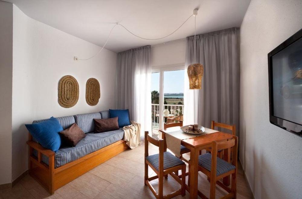 Apartamentos Castavi Es Pujols Zewnętrze zdjęcie