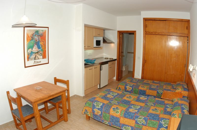 Apartamentos Castavi Es Pujols Zewnętrze zdjęcie