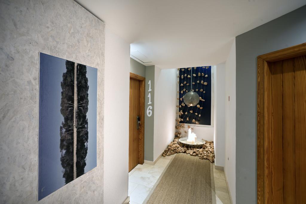 Apartamentos Castavi Es Pujols Zewnętrze zdjęcie